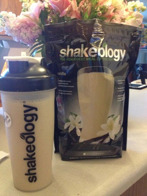 Committed to Get Fit: My Favorite Vanilla Shakeology Recipes. How to keep it from tasting chalky Vanilla Shakeology Recipes, Shakeology Shakes, 21 Day Fix Challenge, Beachbody Shakeology, Beachbody 21 Day Fix, Vanilla Shakeology, Fitness Foods, Shakeology Recipes, 21 Day Diet