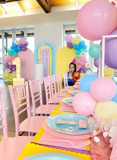 First Birthday Ms Rachel, Mrs Rachel Birthday Party Ideas, Ms Rachael Birthday Party, Miss Rachel Themed Birthday Party, Mrs Rachel Birthday Party Theme, Ms Rachel 2nd Birthday Party Theme, Ms Rachel 2nd Birthday Party, Ms Rachel Birthday Party Decorations, Me Rachel Birthday Party