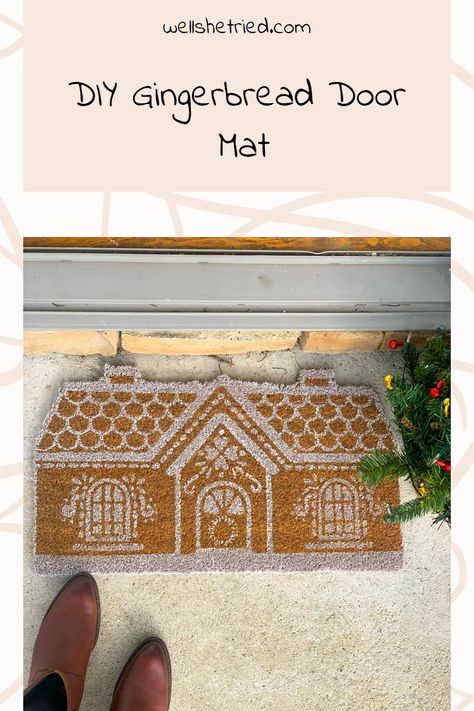 Winter Door Mats Diy, Diy Gingerbread House Doormat, Coir Doormat Diy Christmas, Diy Outdoor Mat, Christmas Doormat Diy, Diy Christmas Door Mat, Diy Painted Doormat, Gingerbread Doormat, Diy Doormat Ideas