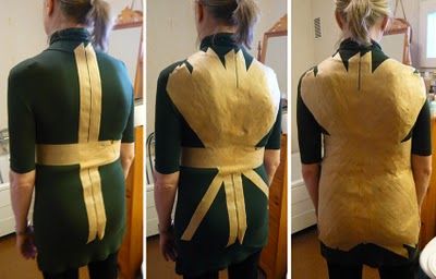 Paper-tape dress-form - had to pin this idea about making a form out of gummed  paper instead of duct tape. Mannequin Diy, Custom Dress Form, Sewing Dress Form, Diy Clothes Patterns, Threads Magazine, Mannequin Art, Dress Form Mannequin, Corset Pattern, Dress Form