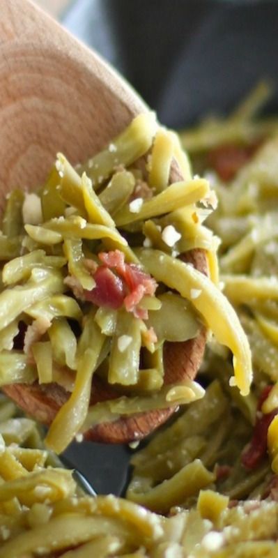 Country Style Green Beans, Cracker Barrel Copycat, Canned Green Beans, Cracker Barrel Recipes, Beans With Bacon, Bean Dishes, Dead Ringers, Green Beans With Bacon, Vegetable Patch