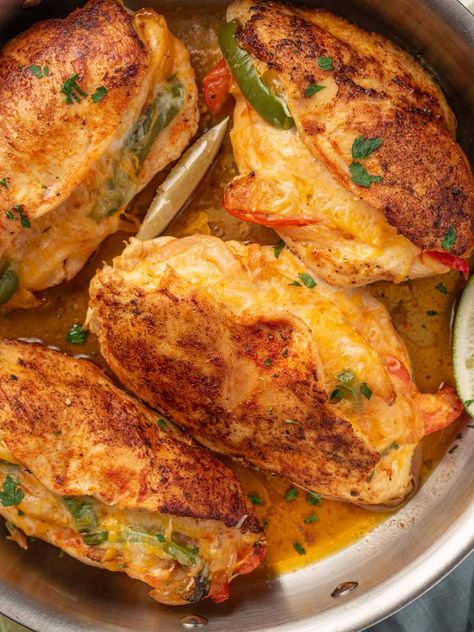 Cheesy Fajita Stuffed Chicken Breast Stuffed Fajita Chicken, Fajita Stuffed Chicken, Fajita Chicken, Mexican Side Dishes, Stuffed Chicken Breast, Poultry Dishes, Healthy Chicken Dinner, Mexican Spices, Oven Chicken