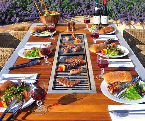 The 8-Seater Barbecue Table Bbq Table, Grill Table, Backpacking Food, Bbq Grills, Best Bbq, Backyard Bbq, Outdoor Wood, Outdoor Bbq, Outdoor Kitchen Design