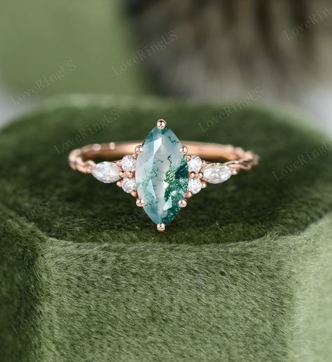 Marquise Engagement Ring Rose Gold, Unique Rose Gold Engagement Ring, Green Wedding Rings, Gold Engagement Ring Vintage, Marquise Wedding Ring, Unique Engagement Rings Rose Gold, Rose Gold Engagement Ring Vintage, Moss Agate Engagement Ring, Ring Cluster