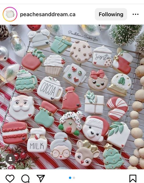 Advent Calendar Cookies Decorated, Christmas Mini Cookies Decorated, Chrisrmas Cookies, Advent Cookies, Calendar Cookies, Cookie Advent Calendar, Cookie Photography, Designer Cookies, Christmas Sugar Cookies Decorated