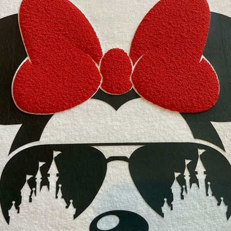 Puff Vinyl Shirt, Puff Vinyl, Disney Swag, Disney T Shirts, Disney Tee, Cricut Projects Beginner, Pool Bags, Disney Tees, Minnie Mouse Ears