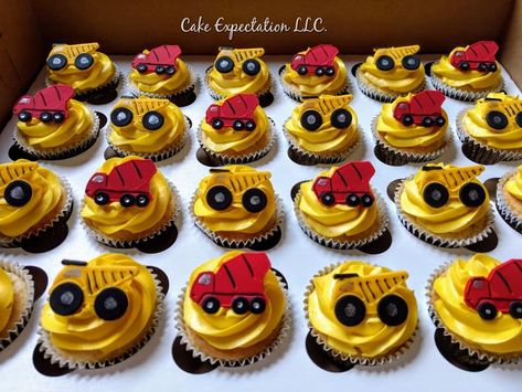 Trucks Cupcakes Truck Themed Cupcakes, Truck Cupcakes, Truck Theme Birthday, Artist Birthday, Cake Artist, Cupcake Designs, Treat Ideas, Themed Cupcakes, Cupcake Party