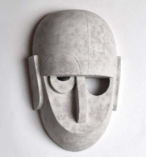 Eric Roinestad’s Stunning Bauhaus Ceramics Masks | Trendland Ceramic Masks Ideas, Eric Roinestad, Memphis Movement, Giancarlo Valle, Ceramic Masks, Ceramic Heads, Masks Ideas, Easy Clay Sculptures, Mascaras Halloween