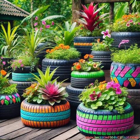 Tire Decor, Garden Sitting Area, Furniture Ideas Bedroom, Tire Garden, Recycled Garden Art, Tire Planters, Bedroom Furniture Ideas, Home Quotes, نباتات منزلية