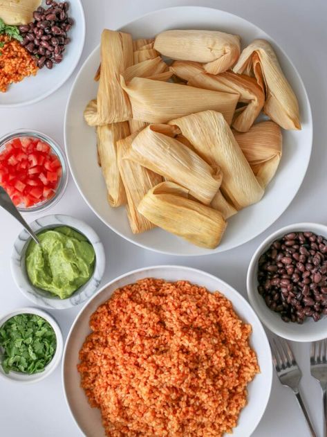 Cheese Tamales Recipe, Cheese Tamales, Vegetarian Tamales, Corn Tamales, Rice Black Beans, Tamales Recipe, Mexican Food Dishes, Cheesy Corn, Tamale Recipe