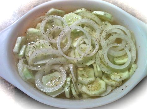 everyday donna: Cucumbers and Onions - One Of Our Favorites Pickling Cucumbers Recipe, Vinegar And Oil, Whole Bowl, Cucumbers And Onions, I Don't Understand, Cucumber Recipes Salad, Cold Salad, Homemade Pickles, Cucumber Recipes