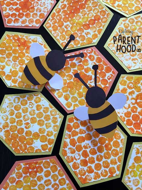 Bee Rings, Bubble Wrap Crafts, Bubble Wrap Art, Bee Hive Craft, Paper Bee, Bee Crafts For Kids, Bee Themed Classroom, Bee Activities, Bee Classroom