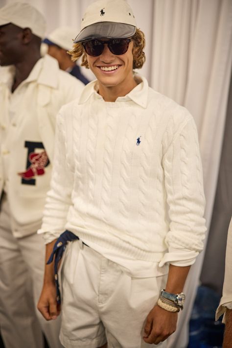 Hamptons Fashion, Ralph Lauren Menswear, Preppy Winter Outfits, Ralph Lauren Looks, Money Clothes, Lucky Blue Smith, Preppy Winter, Outfits Preppy, Rugby Fashion