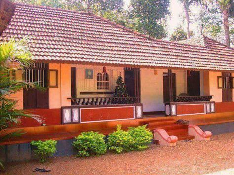 Naturally gifted land....kerala.... Old homes... Jog Falls, Kerala Traditional House, House Architecture Styles, Kerala House, Indian Home Design, Courtyard Design, Kerala House Design, Kerala Houses, Traditional Houses