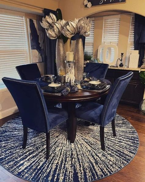 Blue Dining Room Decor, Beautiful Dining Room Decor, Dining Room Glam, Girl Apartment Decor, Dining Room Decor Modern, Glam Living Room Decor, Blue Living Room Decor, Glam Living, Dining Room Blue