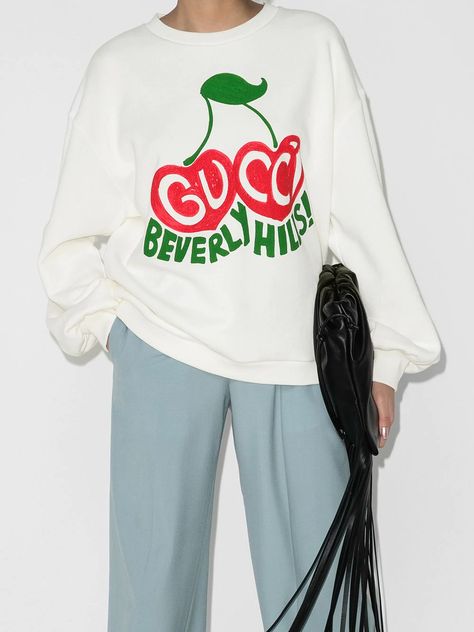 Gucci Cherry Print Sweatshirt - Farfetch Gucci Cherry, Cherry Sweater, Gucci Outfit, Gucci Hoodie, Gucci Sweatshirt, Gucci Sweater, Sweatshirt Aesthetic, Gucci Outfits, Cherry Print