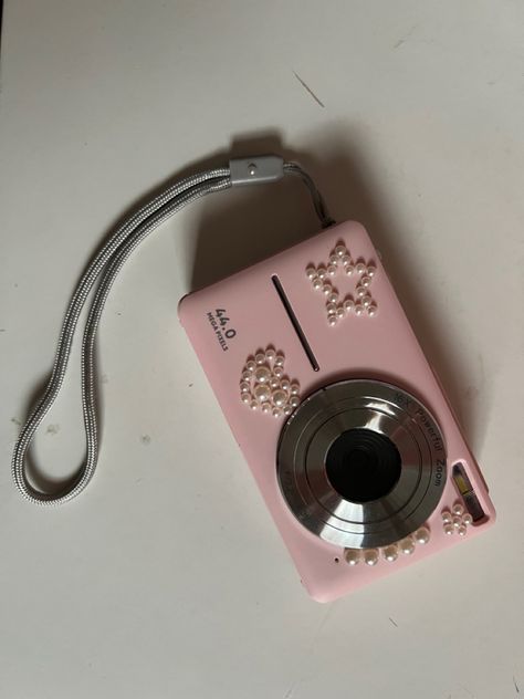 Digi Camera, Summer Camera, Cute Friend Poses, Camera Decor, Pink Camera, Digi Cam, Cute Camera, Pink Lifestyle, Pretty Pink Princess