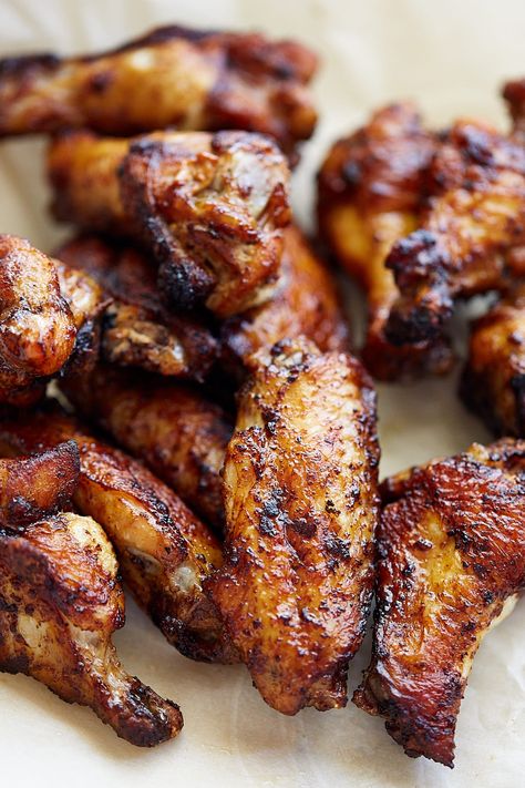 How to Bake Chicken Wings - The Art of The Perfect Wing - Craving Tasty Oven Chicken Wings, Panini Recipes Chicken, Chicken Breast Crockpot Recipes, Chicken Shawarma Recipe, Crockpot Chicken Breast, Cooking Whole Chicken, Chicken Tikka Masala Recipes, Seared Chicken Breast, Fried Chicken Breast