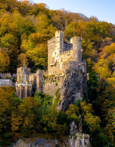 Lord Of The Rings Scenery, Old Bridges, Castle Germany, Chateau Medieval, Germany Castles, Castles Interior, Beautiful Buildings, Germany Travel, Inspirational Pictures