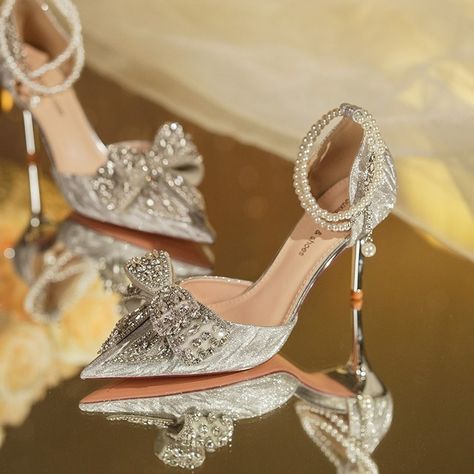 Rhinestone Bow Pointy Hollow Pearl Heels Silver High Heel, Elegant Fashion Outfits, Gold High Heels, Summer Luxury, Champagne Party, Silver High Heels, Modern Sandals, Butterfly Knot, Rhinestone Bow