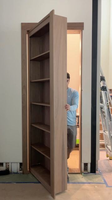 Hidden Door Design, Bookshelf Doors, Secret Rooms In Houses, Hidden Door Bookcase, Bookshelf Door, Closet Door Makeover, House Outer Design, Hidden Spaces, Bookcase Door