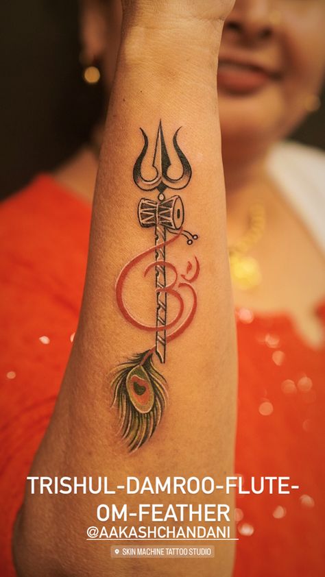 Mahadev Png, Mor Pankh Tattoo, Feather Tattoo Black, Flute Tattoo, Tats Ideas, Trishul Tattoo Designs, Trishul Tattoo, Mahadev Tattoo, Tattoo Design For Hand