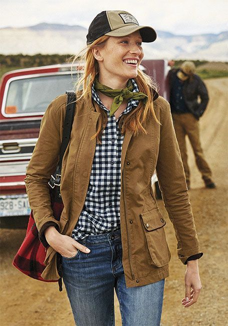 10 Trendy Jackets To Wear This Spring - Society19 UK Fashion Preppy, Field Coat, Trendy Jackets, Military Style Jackets, Women Diy, Spring Jackets, Jacket Design, Womens Casual Outfits, Online Clothing Stores