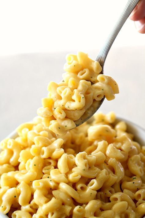 Instant Pot Creamy Macaroni and Cheese Recipe Easy Cheese Recipes, Creamy Macaroni And Cheese, Six Sisters Stuff, Macaroni N Cheese Recipe, Thanksgiving Dinner Menu, Six Sisters, Mac And Cheese Recipe, Instant Pot Dinner Recipes, Ninja Foodi