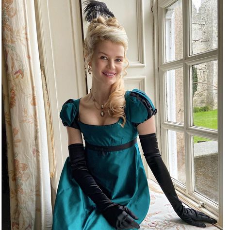 Sophie Vavasseur on Instagram: “Lady Gwyneth Amberton, 1818 #mrmalcolmslist” Sophie Vavasseur, Greek Dress, Regency Era Fashion, Regency Dress, Fantasy Princess, Regency Fashion, 18th Century Fashion, Regency Era, Historical Costume