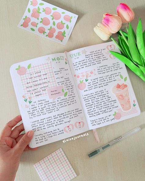 journal ideas, journal inspiration, journal spread, creative journaling Kawaii Journal Aesthetic, Korean Journal Aesthetic, Note Book Ideas Journals, Kawaii Journal Ideas, Kawaii Notes, Kawaii Journaling, Midori Journal, Pfp Coquette, Notes Diary