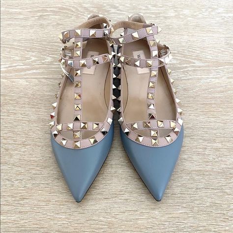 Valentino Rockstud flats Valentino Rockstud Flats, Rockstud Flats, Valentino Rockstud, Valentino Shoes, Flat Color, Valentino Studs, Blue Gold, Flat Shoes Women, Loafer Flats