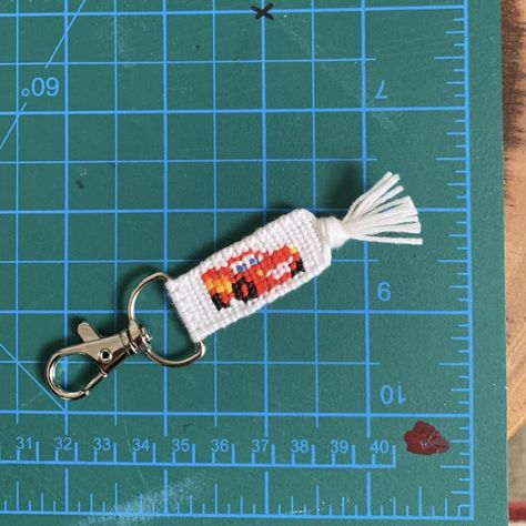 Car Bracelet Pattern, Car Friendship Bracelet Pattern, Car Alpha Pattern, Beginner Alpha Pattern, String Keychain Patterns, Cars Bracelet, Alpha Keychain Pattern, Alpha Pattern Keychain, String Keychains