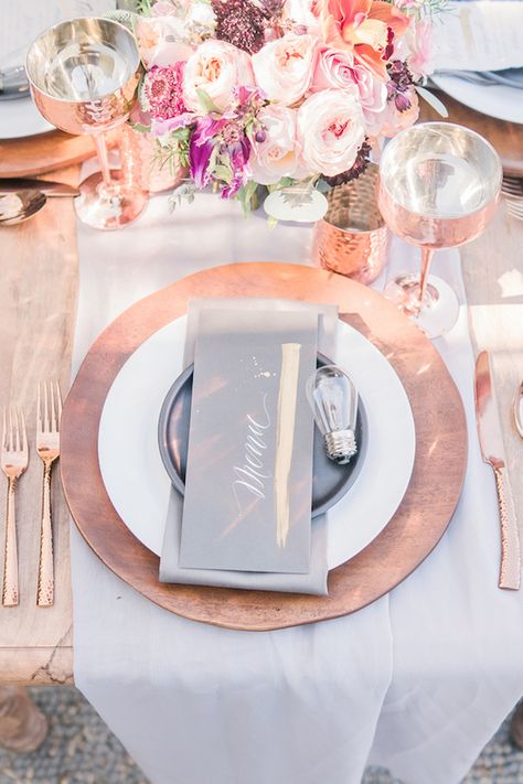 Industrial Chic Wedding Design with Intrigue Designs, Manda Weaver Photography, Adriana Marie Events Rose Gold Wine Glasses, Rose Gold Centerpiece, Rose Gold Wedding Inspiration, Gold Wedding Centerpieces, Table Settings Everyday, Rose Gold Table, Industrial Chic Decor, Industrial Chic Wedding, Gold Centerpieces