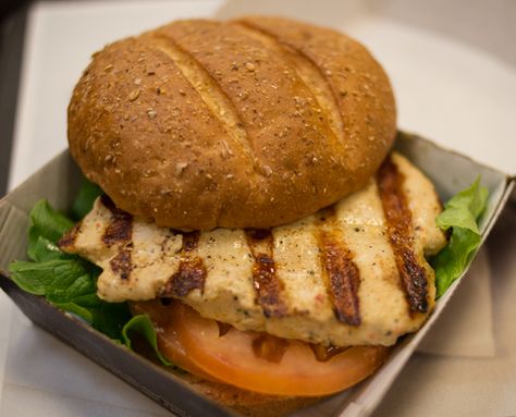 Chick-fil-A Testing Lemon Herb Grilled Chicken Sandwich and Nuggets |Foodbeast Chik Fil A Grilled Chicken, Chicken Sandwich Chick Fil A, Chargrilled Chicken, Sliders Sandwiches, Grilled Chicken Sandwich, Healthy Fast Food Options, Healthy Fast Food, Chicken Menu, Fast Food Restaurants