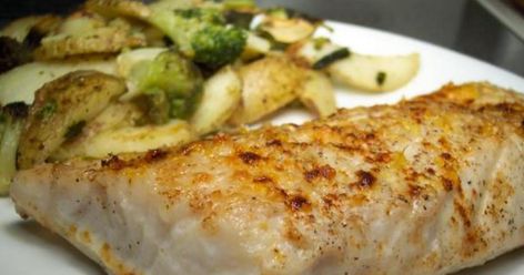 Striped Bass Recipe, Walleye Recipes, Walleye Fish Recipes, White Fish Recipes, Fish Recipes Baked, Dried Basil, Striped Bass, How To Cook Fish, Baked Fish