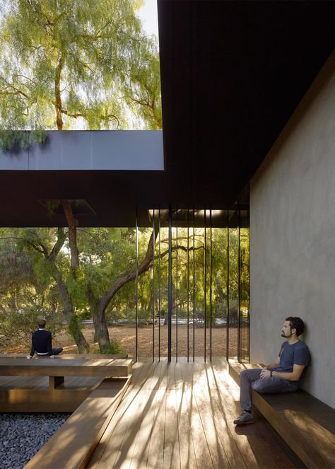 Windhover Contemplative Retreat by Aidlin Darling Design at Stanford University in California, USA Aidlin Darling, Rammed Earth Wall, Meditation Center, Rammed Earth, Casa Patio, Patio Interior, Salou, Modernism, Landscape Architecture