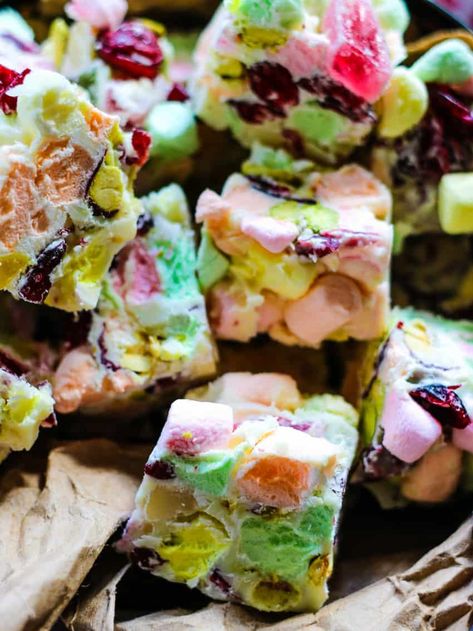 White Chocolate Rocky Road White Chocolate Rocky Road, Rocky Road Recipe, Raw Pistachios, Natural Food Coloring, Recipes With Marshmallows, Chocolate Bark, Rocky Road, Xmas Ideas, Gluten Free Chocolate