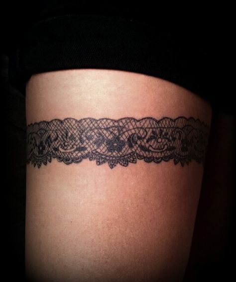 Lace tattoo Tattoo Thigh Women, Lace Garter Tattoos, Neat Tattoos, Thigh Band, Garter Tattoo, Tattoo Thigh, Japanese Sleeve Tattoos, Lace Tattoo, About Tattoo