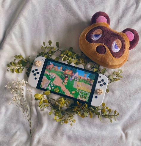 Animal Crossing Nintendo Switch, Animal Crossing Nintendo, Nintendo Switch Animal Crossing, Cozy Games, Cozy Gaming, Cozy Office, Nintendo Switch Accessories, Video Games Nintendo, Winter Games