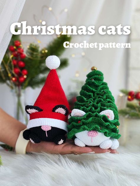 Cats Crochet, Crocheted Christmas, Mary Maxim, Confection Au Crochet, Crochet Xmas, Crochet Animals Free Patterns, Holiday Crochet, Crochet Christmas Ornaments, Christmas Crochet Patterns