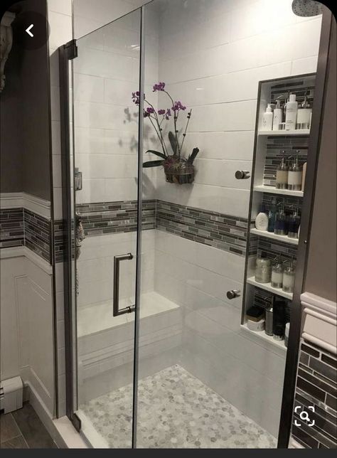 Fancy Bath, Makeover Kamar Mandi, Tile Showers, Shower Tiles, Bathroom Makeovers, Dream Shower, Bad Inspiration, Bathroom Remodel Shower, Bathroom Remodel Designs