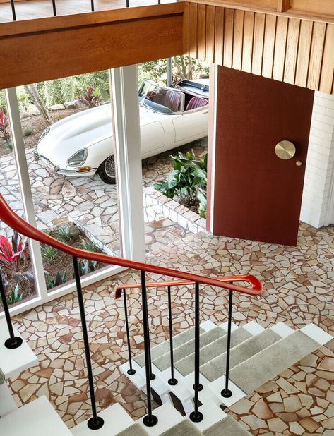 House Interior Stairs, Atomic Architecture, Mid Century Staircase, Mid Century Renovation, 1970s House, Australian House, Joinery Design, Midcentury Home, Mid Century Architecture