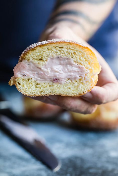 It doesn't get better than a fresh batch of #homemade #donuts filled with #strawberry #cream! Strawberry Cream Cheese Filling, Cream Filled Donuts, Strawberry Filled Donuts, Donut Filling, Making Donuts, Fried Donuts, Strawberry Donuts, Donuts Recipe, Filled Donuts