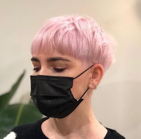 Pink Hair Styles For Short Hair, Very Short Pink Hair, Light Pink Pixie Cut, Short Pink Hair Pixie, Light Pink Hair Short, Pink Short Hair Pixie Cuts, Light Pink Short Hair, Pixie Pink Hair, Short Pastel Pink Hair