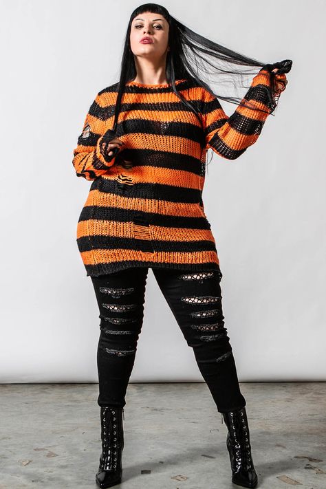 Plus Sized Alternative Fashion, Plus Size Grunge, 2010 Fashion, Grunge Vibes, Orange Outfit, Clothes Aesthetic, 90s Grunge, Black And Orange, Fashion Design Sketches