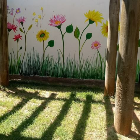 Backyard Mural Ideas Wall, Outdoor Wall Painting Ideas Backyards, Outdoor Wall Paint, Simple Wall Paintings, Mural Cafe, Garden Fence Art, Garden Mural, Flower Mural, Wall Art Diy Paint