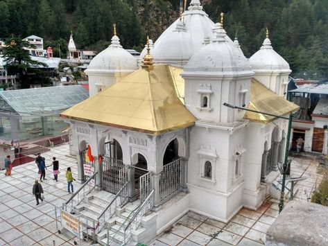 Gangotri Gangotri Temple, Uttarakhand Tourism, Travel In India, Best Time To Travel, Temple India, Amazing India, Unusual Buildings, Time To Travel, Rest House