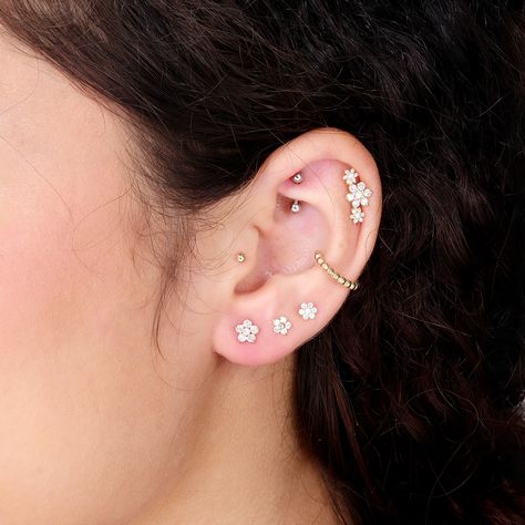 Starter Earrings, Gold Cartilage Earrings, Ear Piercings Tragus, Septum Piercings, Flower Flat, Cartilage Earrings Stud, Cartilage Stud, Diamond Cluster Earrings, Flower Garland