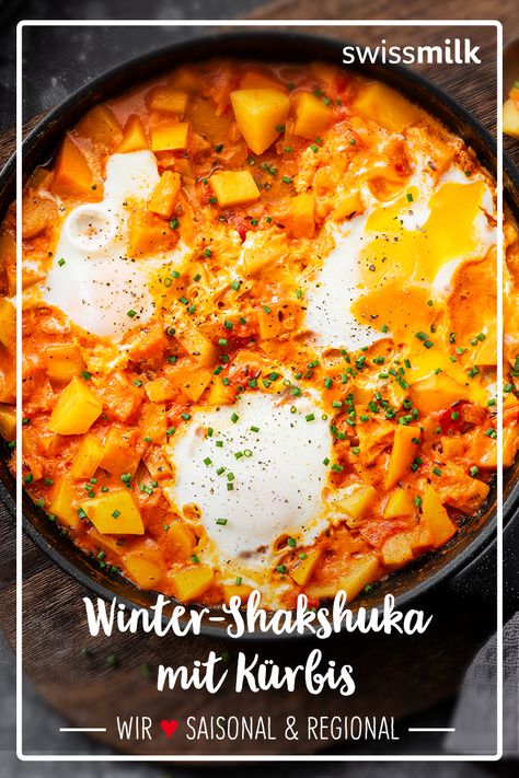 Lust auf ein feines Low-Carb-Gericht? Diese winterliche Variante für Shakshuka wird dir gefallen. Mit Kürbis, Kartoffeln und Eiern. Yummi! #lowcarb #shakshuka #rezepte #swissmilk New Recipes, Happy Halloween, Low Carb, Quick Saves, Low Carb Recipes