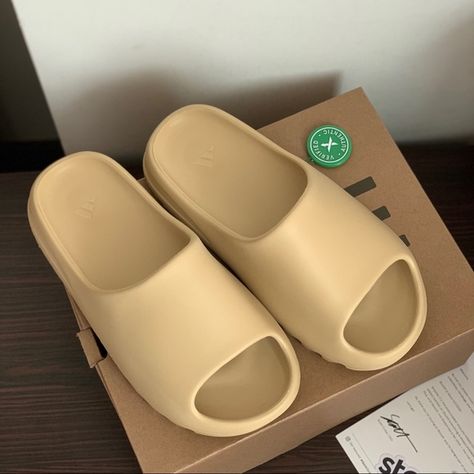 Yeezy Slide Desert Sand size 5 Unisex Yeezy Slides Desert Sand, Yeezy Slides, Desert Sand, Yeezy Shoes, Women's Fashion, Tags, Brand New, Jewelry Watches, Fashion Dresses